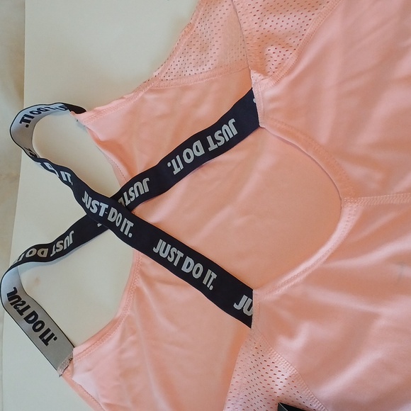 Nike Dry Fit - Picture 5 of 6